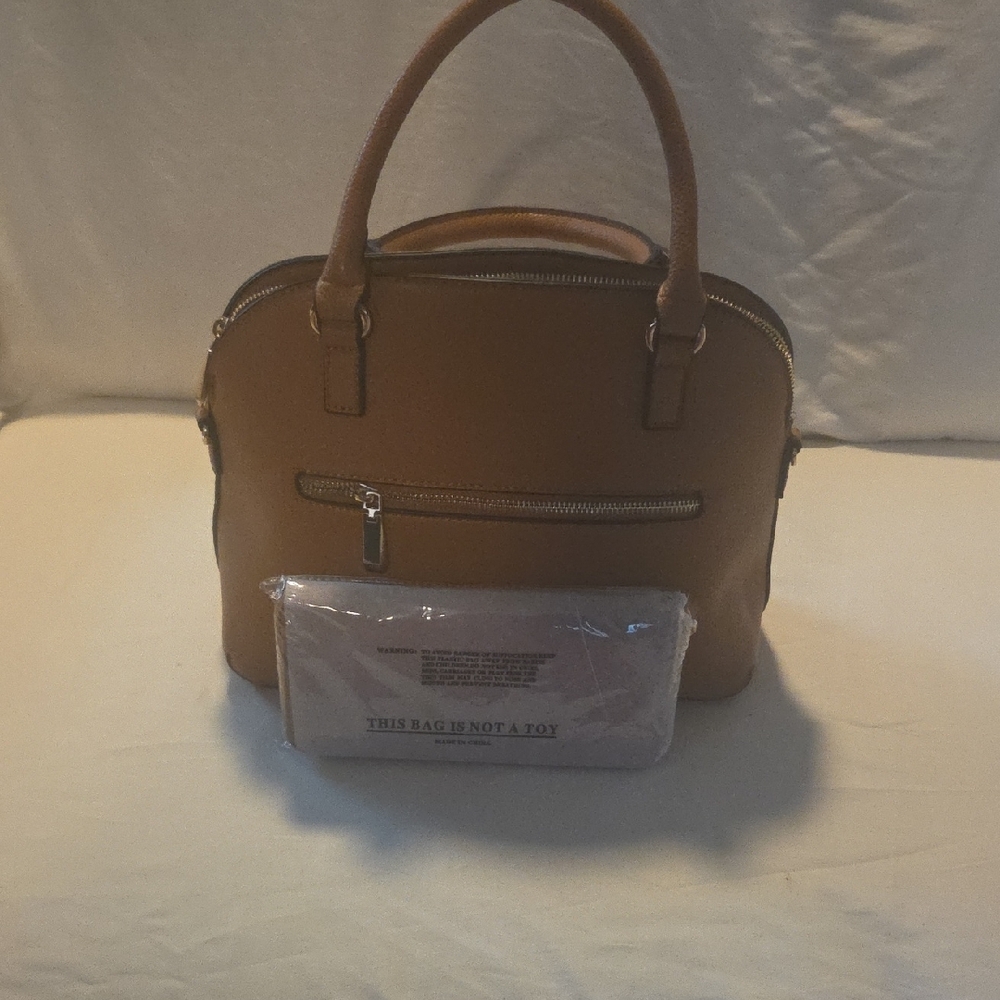 Elegant Tan Handbag